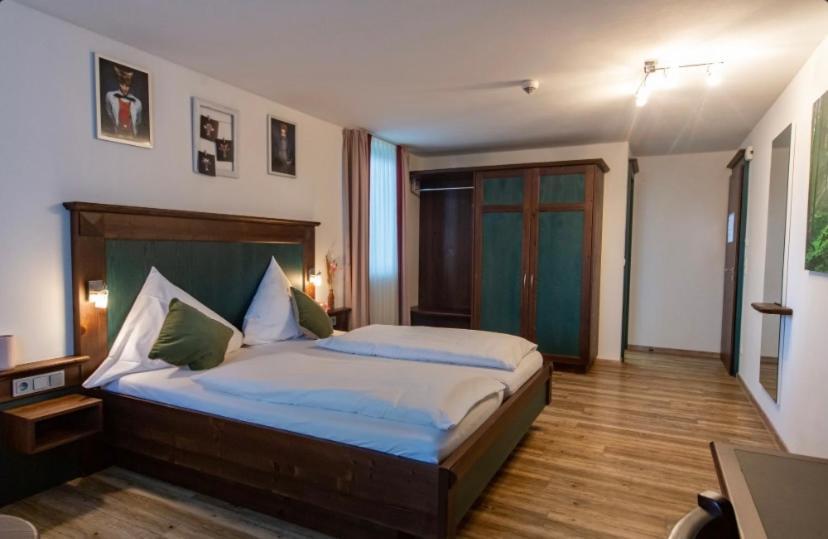 Hotel Restaurant Auerhahn Bad Wildbad Exterior photo