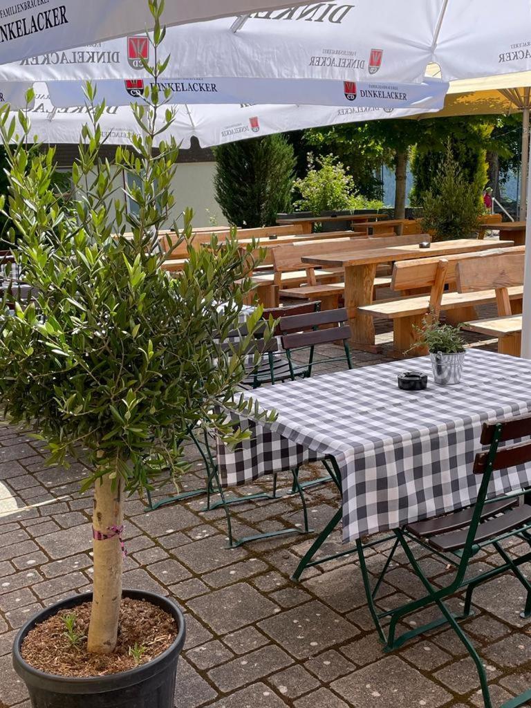 Hotel Restaurant Auerhahn Bad Wildbad Exterior photo