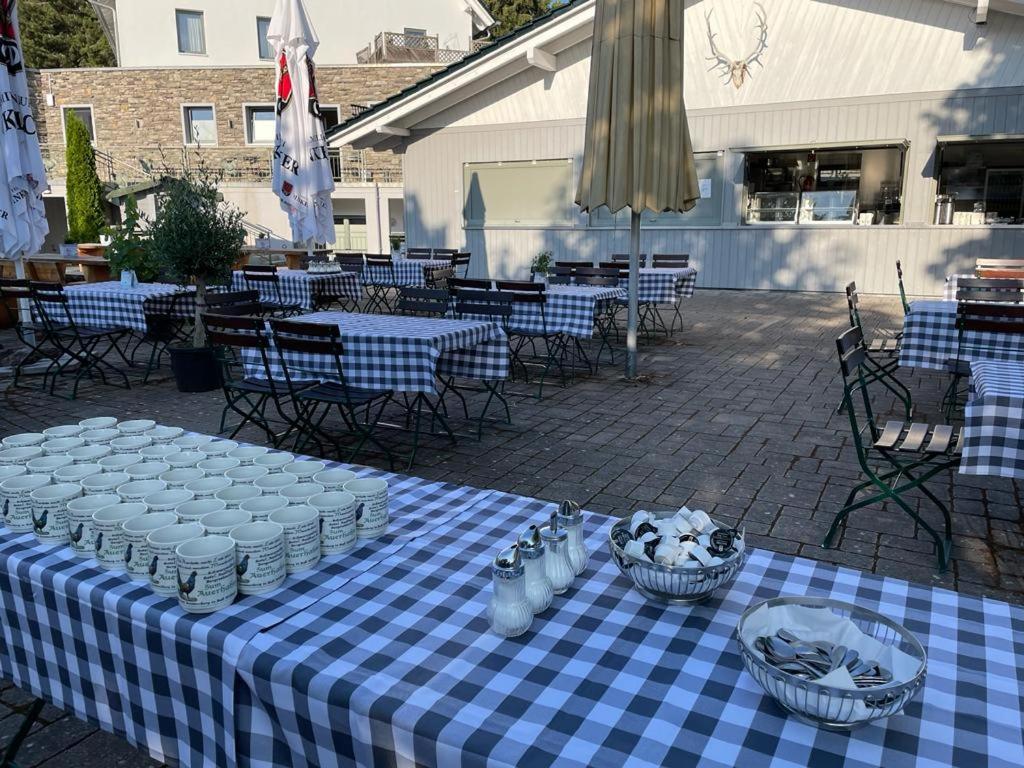 Hotel Restaurant Auerhahn Bad Wildbad Exterior photo